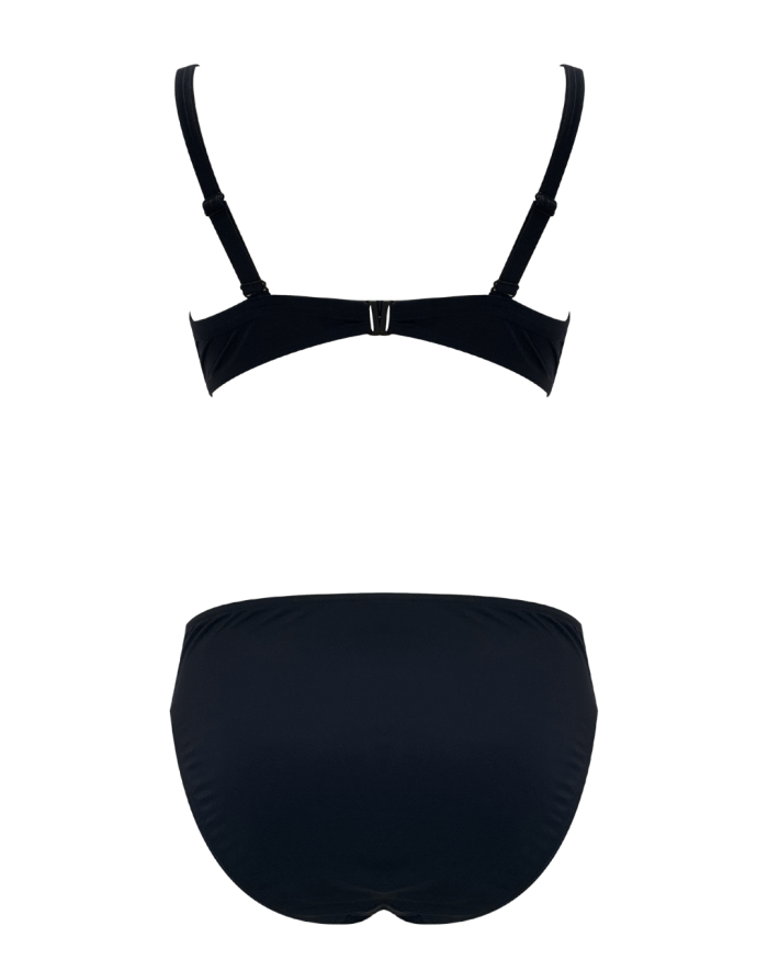 Kuba Črne kopalke zadaj eleganten kroj