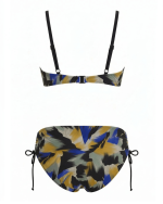 Seča rumene kopalke zadaj